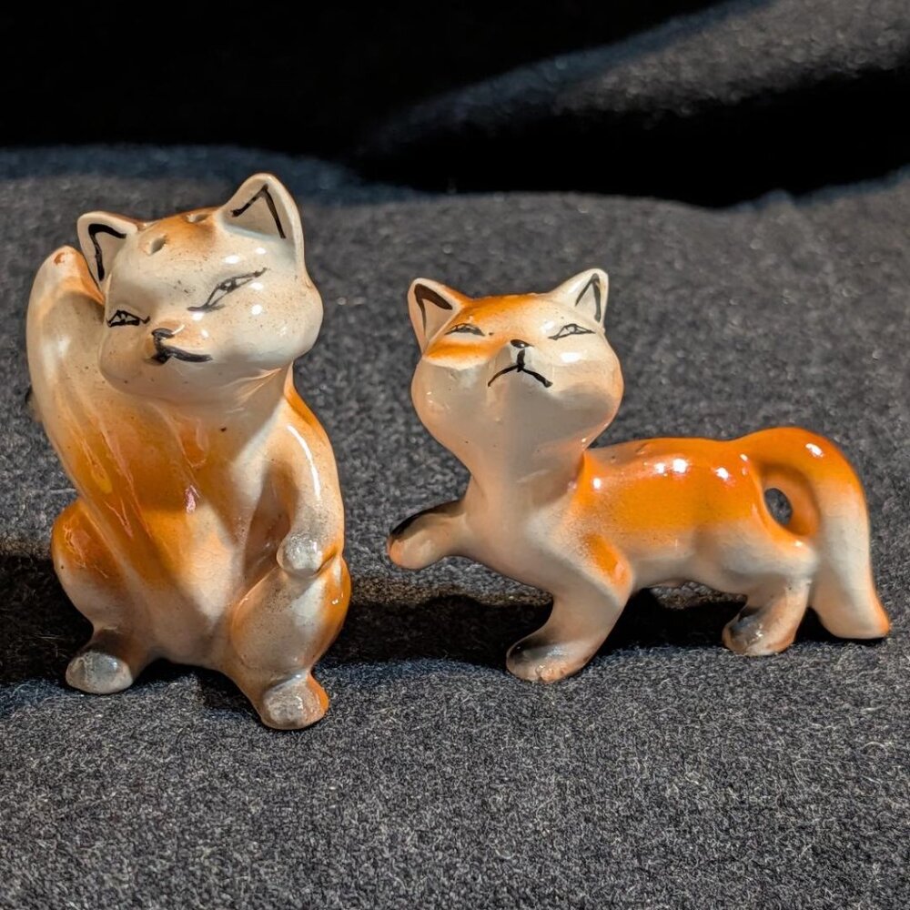 Cat salt & pepper shakers from Japan